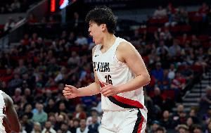 欢迎来到NBA！刘维伟谈杨瀚森被隔扣：这个以后会是常态